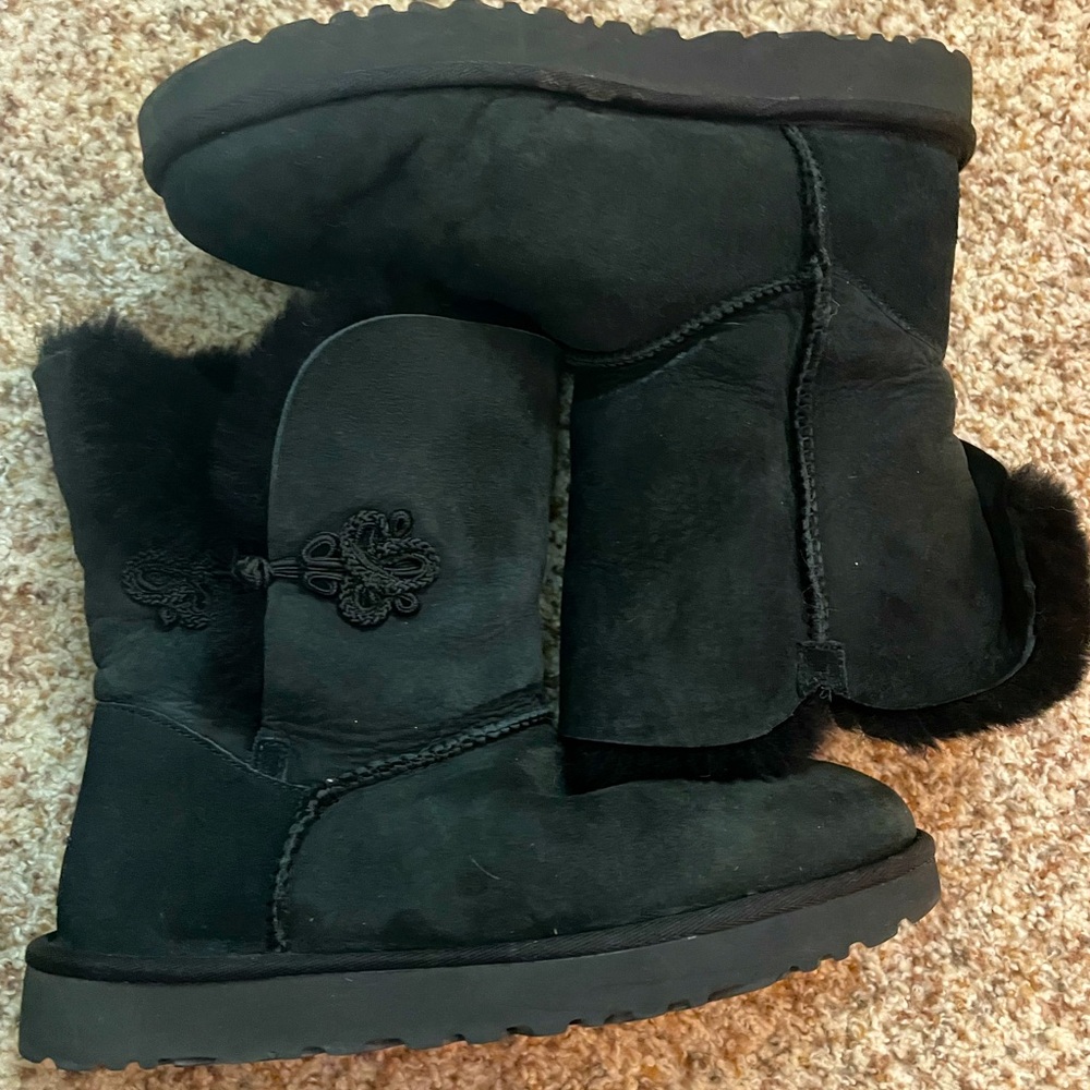 UGG Bailey Mariko Genuine Shearling Boot